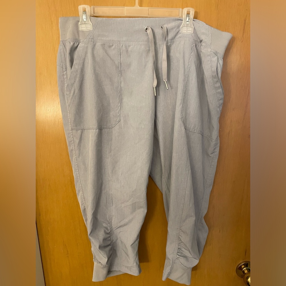 Ladies capris